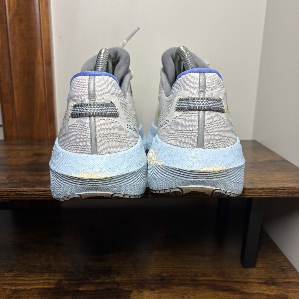 Size 9.5 Womens - Saucony Triumph 20 Running Shoes Gray/Blue/Yellow - Picture 4 of 6